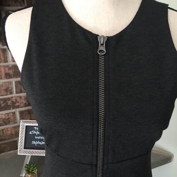 BB Dakota Front Zipper Down Sleeveless Dress Sz 6 - Picture 2 of 6